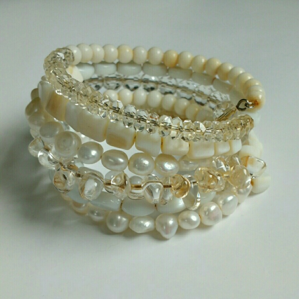 White & clear spiral wrap bead bracelet